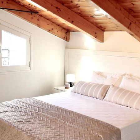 Lightful Attic At Regina Apartments アリカナス エクステリア 写真